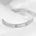 Damen Armreif mit funkelnden Zirkonia-Elementen Shop Nory