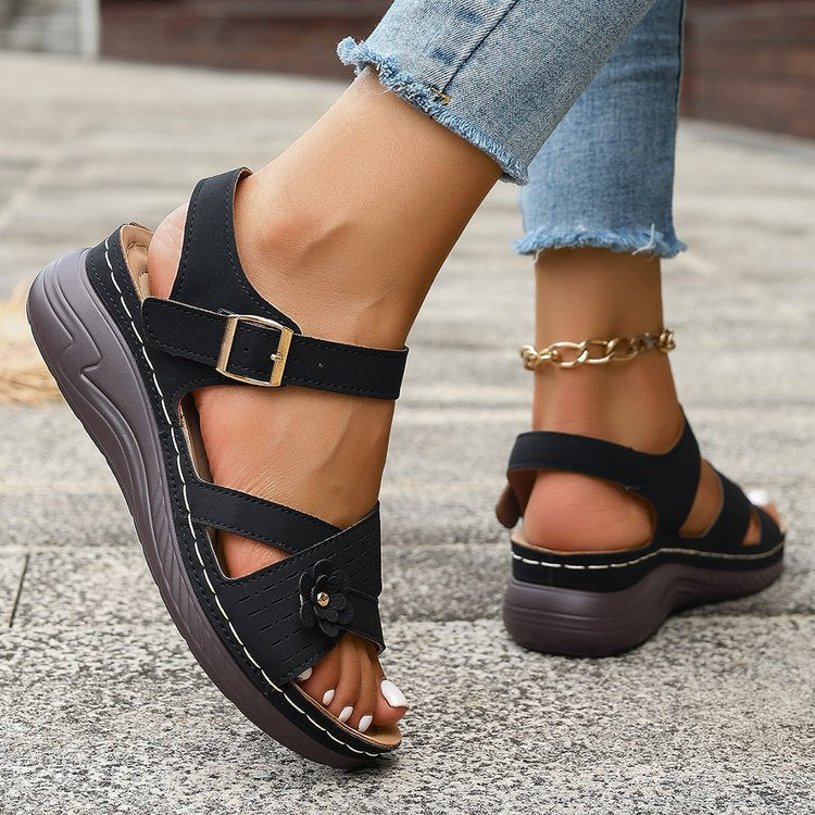 Damen Elegante Sandalen mit verstellbaren Riemen und ergonomischem Fußbett