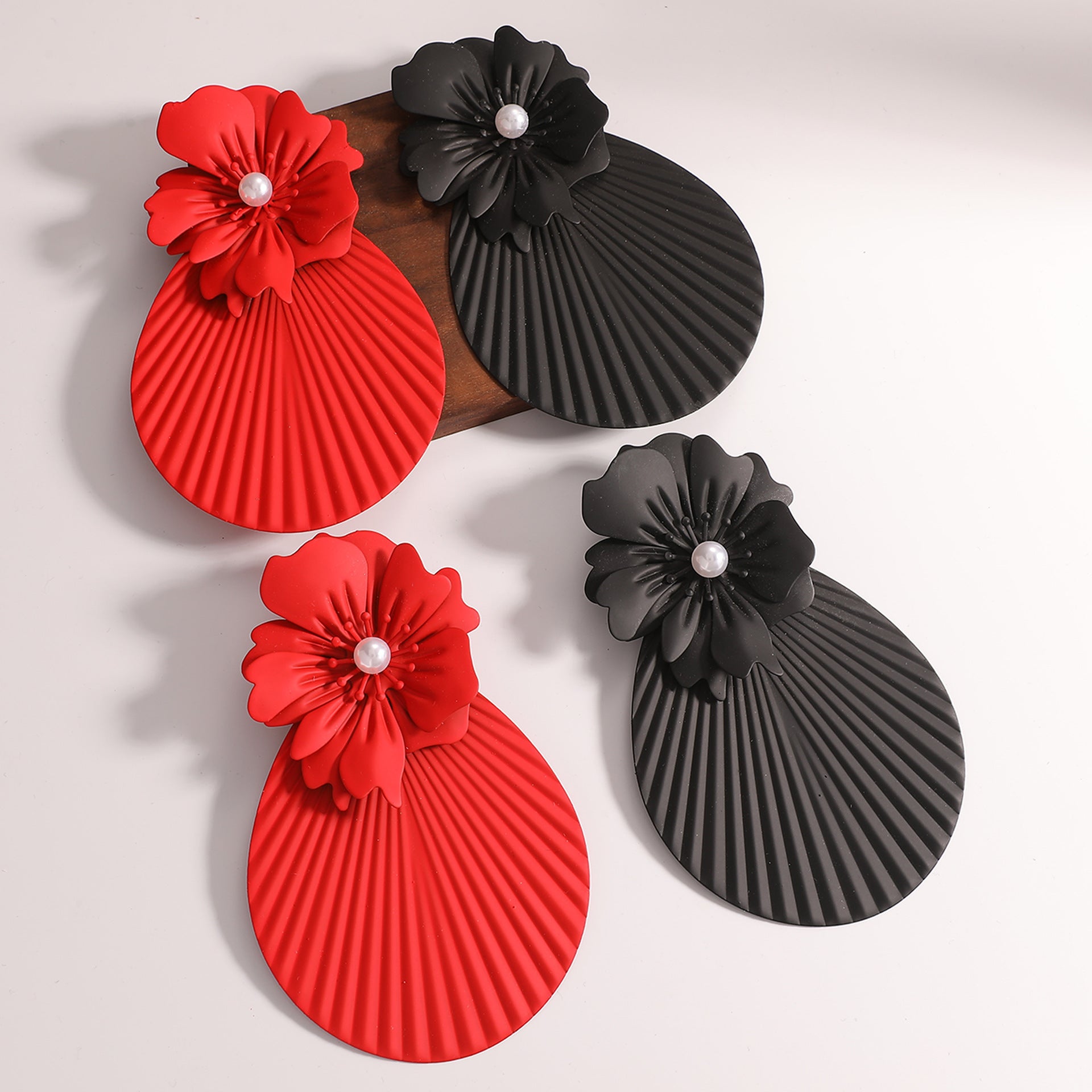 Damen Haarclips mit kunstvollem Blumenmotiv Shop Nory