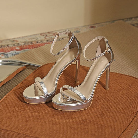 Damen elegante High Heel Sandalen mit glänzender Metalloptik