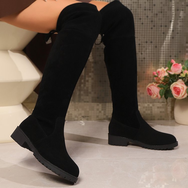 Damen Overknee‑Stiefel aus Veloursoptik mit niedrigem Blockabsatz und profilierter Gummisohle Shop Nory