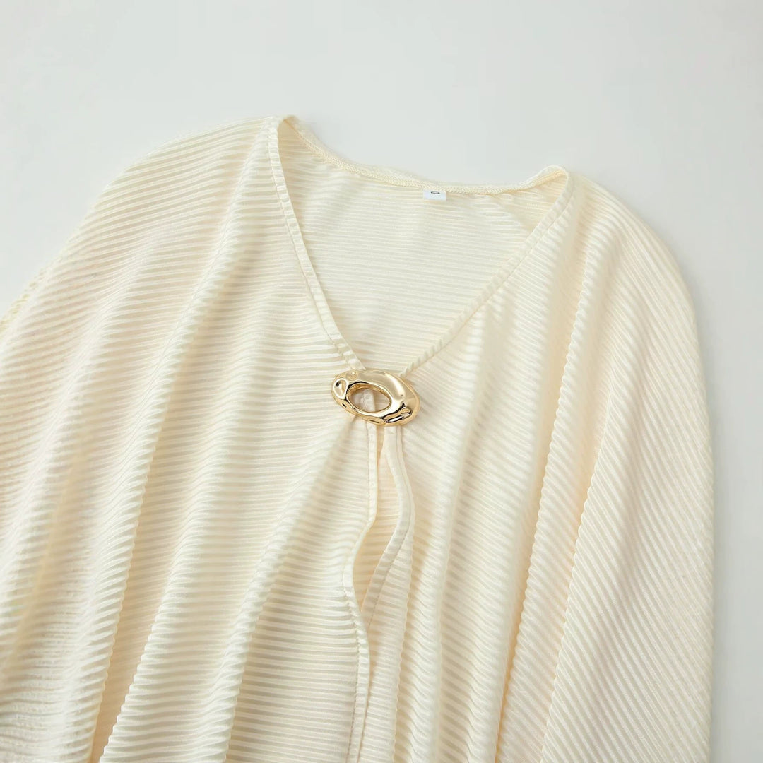 Damen Plissierter Cape‑Poncho mit V‑Ausschnitt und Schmuckverschluss Shop Nory