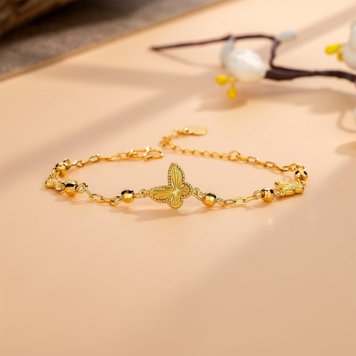 Damen Zartes Armband mit kunstvollem Schmetterlingsdesign Shop Nory