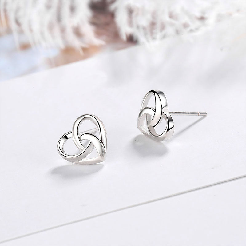 Damen herzförmige Ohrringe mit ineinander verschlungenem Design Shop Nory