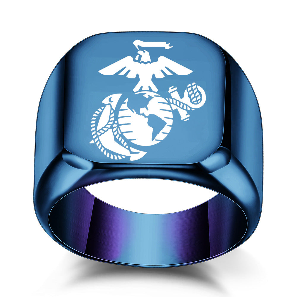 Herren Siegelring mit detailverliebtem Emblem Shop Nory