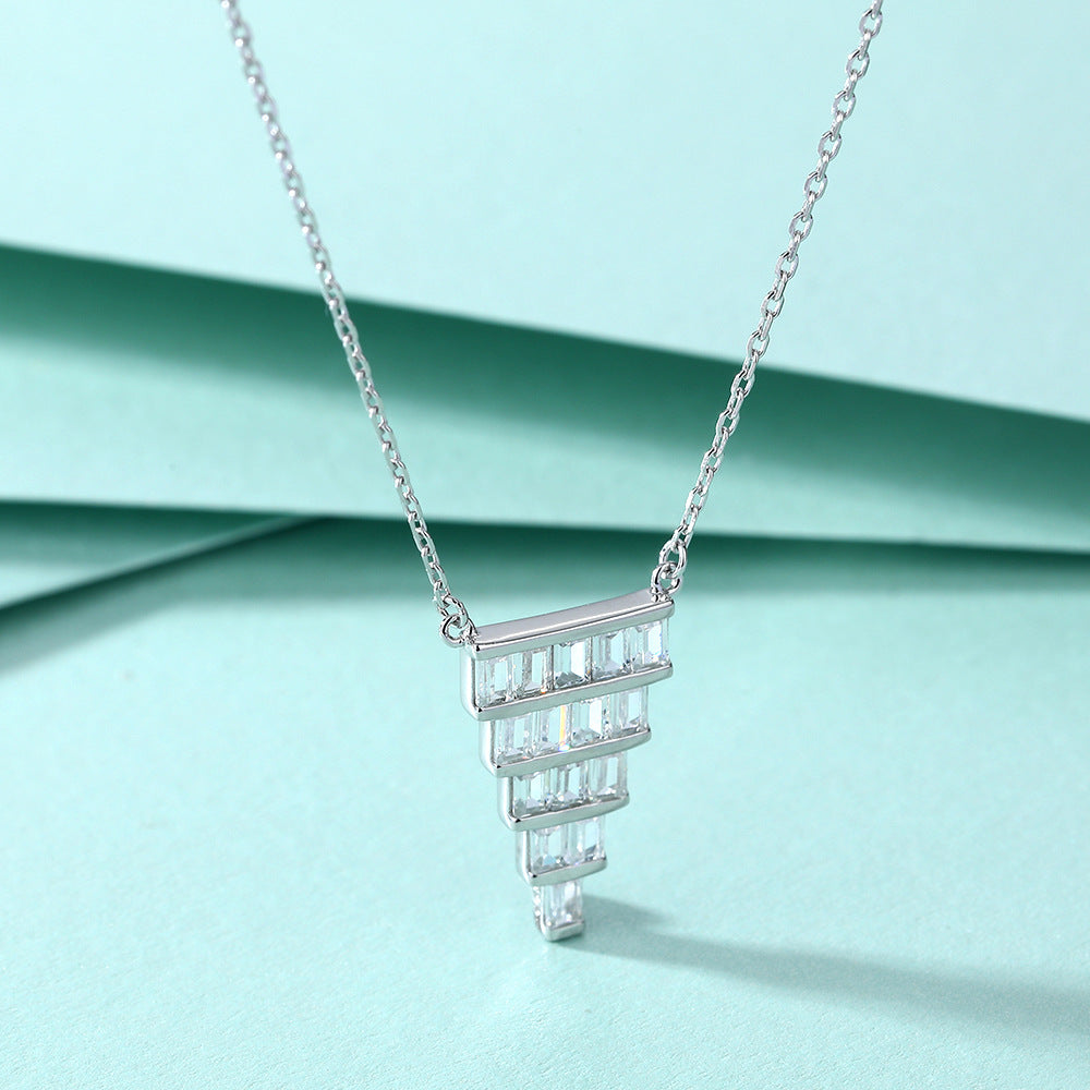 Damen elegante Halskette mit geometrischem Anhänger aus Zirkonia Shop Nory