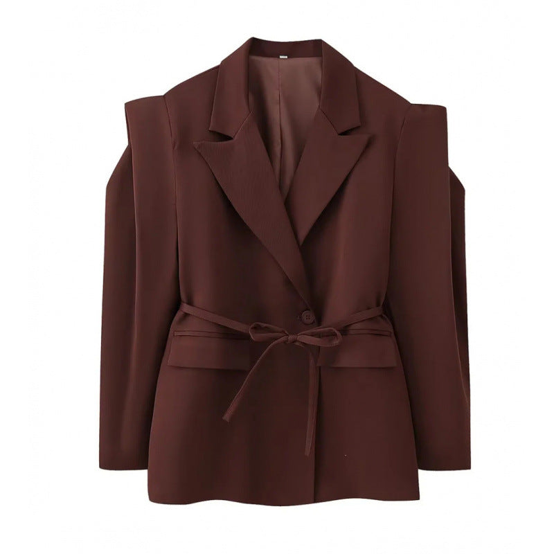 Damen Taillierter Blazer mit zarter Bindeband-Taille, betonter Schulterpartie und Pattentaschen Shop Nory