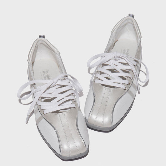 Damen Sportliche Sneakers im modernen Design mit atmungsaktiver Oberflächenstruktur