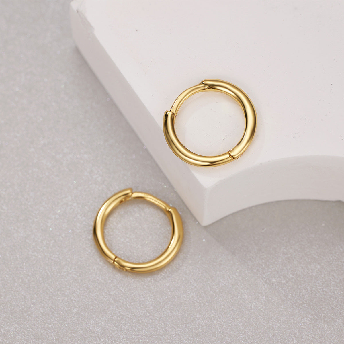 Damen eleganter Creolenring aus hochwertigem Material Shop Nory