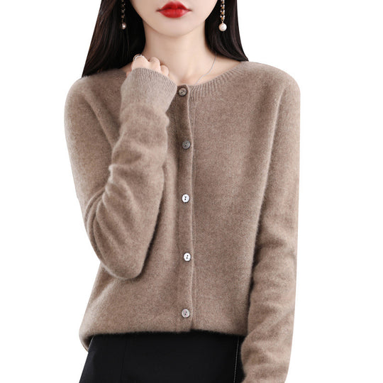 Damen Kurzgeschnittener Cardigan in Mohair‑Optik mit Rundhalsausschnitt und Perlmuttknöpfen Shop Nory