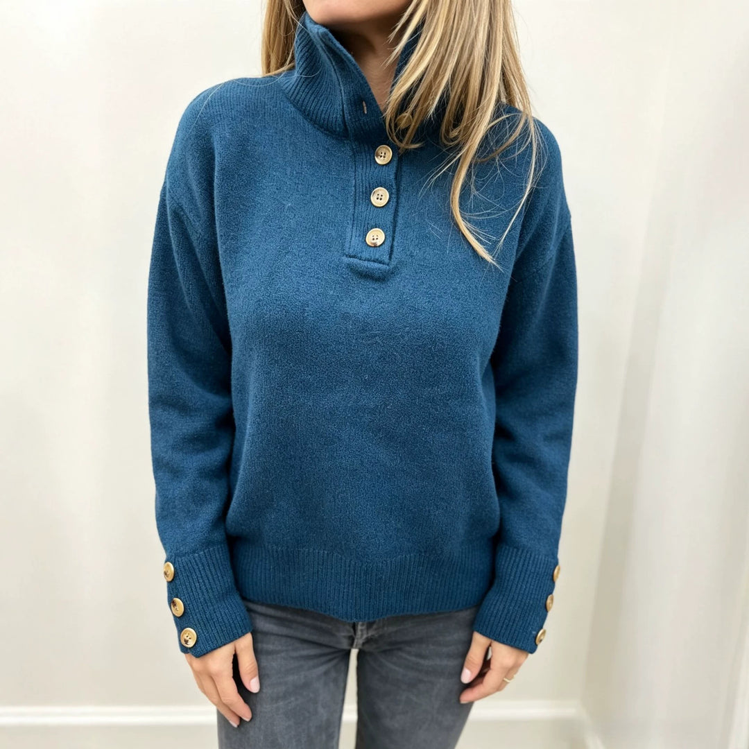 Damen Strickpullover mit hohem Knopfkragen, dekorativer Frontleiste und Zierknöpfen Shop Nory