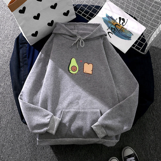 Damen nan gemütlicher Kapuzenpullover mit Avocado‑Toast-Illustration, weichem Fleece-Innenfutter und Kängurutasche Shop Nory
