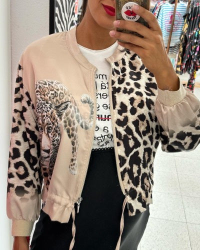 Damen entspannte Bomberjacke mit extravagantem Leoparden-Motiv