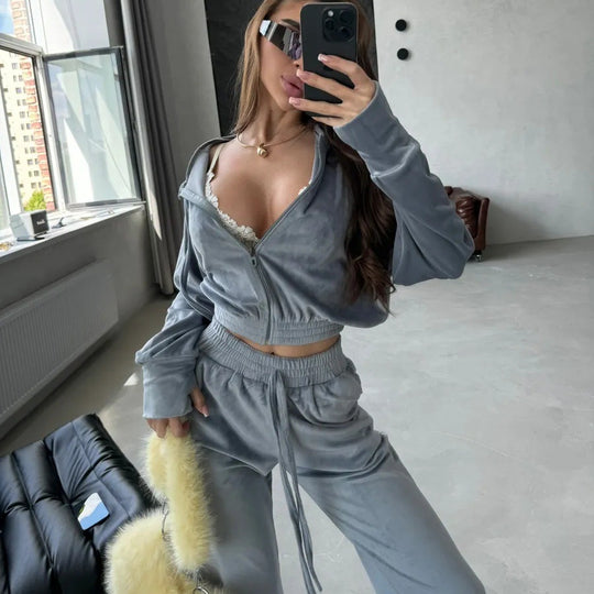 Damen luxuriöser Samt Zweiteiler Jogginganzug mit Cropped Reißverschluss und weiten Hosen Shop Nory
