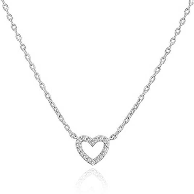 Damen Halskette mit funkelndem Herzanhänger und zartem Kettendesign Shop Nory