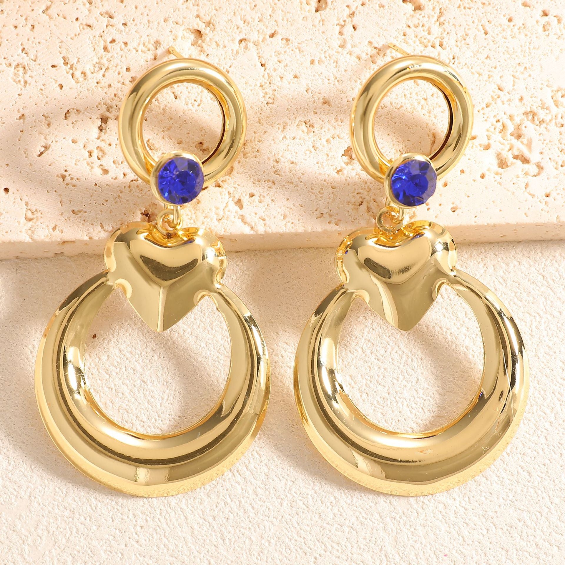 Damen Ohrringe mit modernem Herz- und Ringdesign Shop Nory