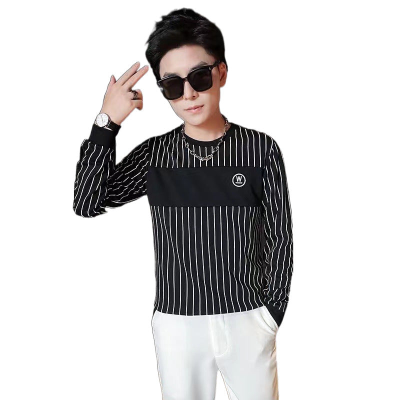 Herren Gestreiftes Langarmshirt mit Brustpasse und Rundhalsausschnitt Shop Nory