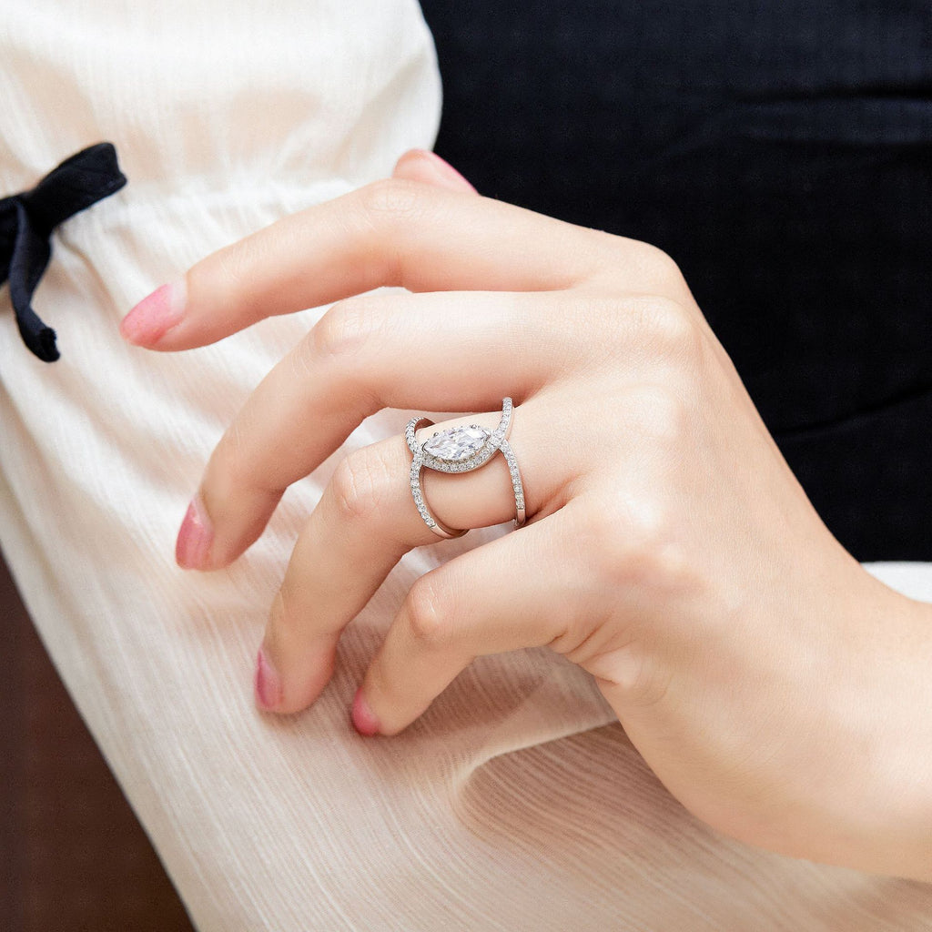Damen eleganter und funkelnder Verlobungsring mit Zirkonia Shop Nory