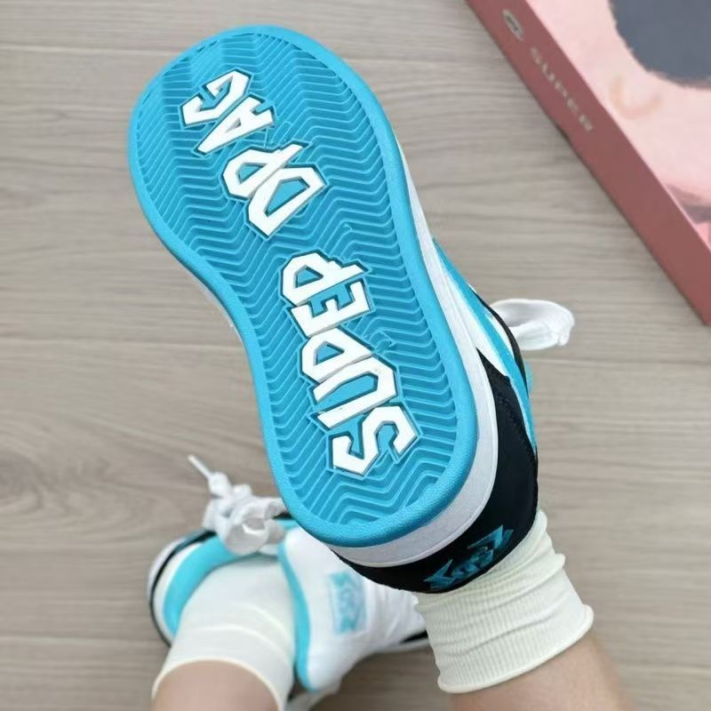 Damen Sneaker mit atmungsaktivem Mesh-Obermaterial und stoßdämpfender Sohle