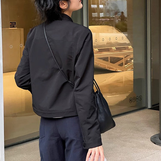 Damen urbane Übergangsjacke mit minimalistischen Details Shop Nory