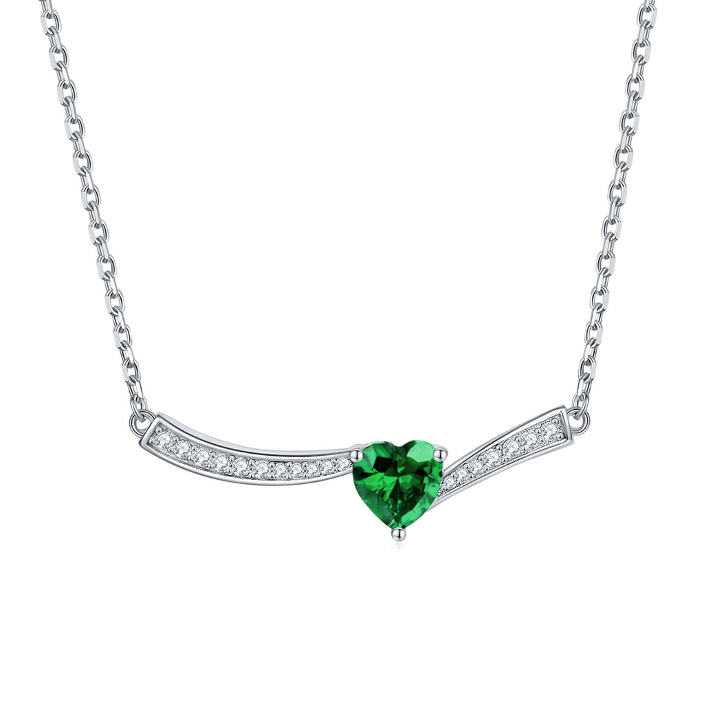 Damen Halskette mit Herzanhänger und funkelnden Zirkonia-Details Shop Nory