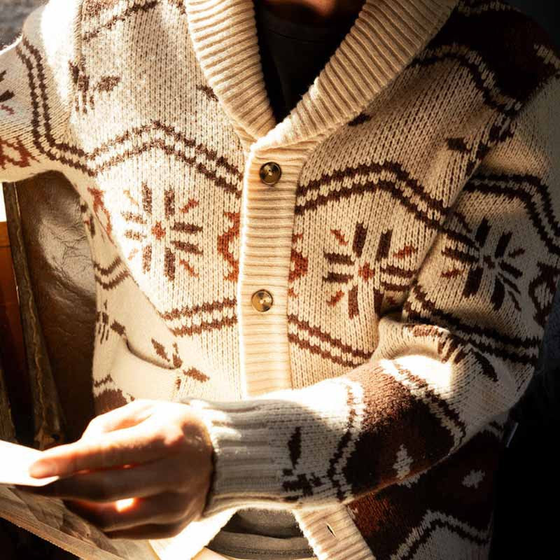 Herren Gemusterte Strickjacke im Nordic-Look mit Schalkragen und aufgesetzten Taschen Shop Nory