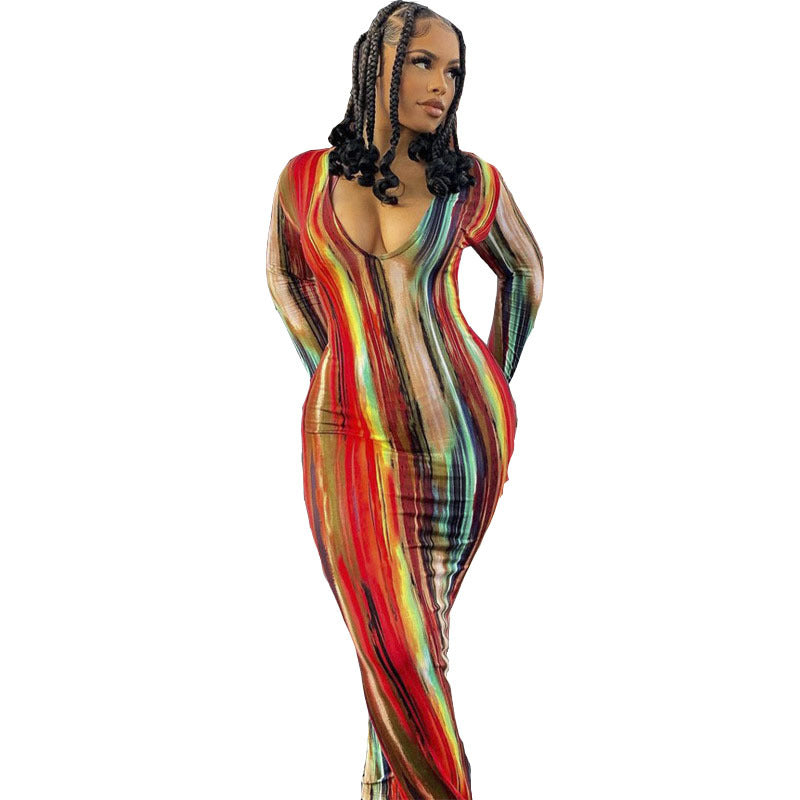 Damen Enganliegendes Maxikleid mit langen Ärmeln und abstraktem Streifenmuster Shop Nory
