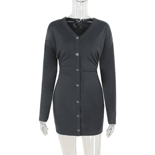 Damen Tailliertes Strick-Knopfmiederkleid mit Herzknöpfen Shop Nory