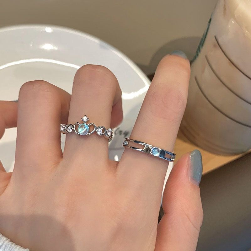Damen Ring mit zartem Herzdesign und funkelnden Zirkonia Shop Nory