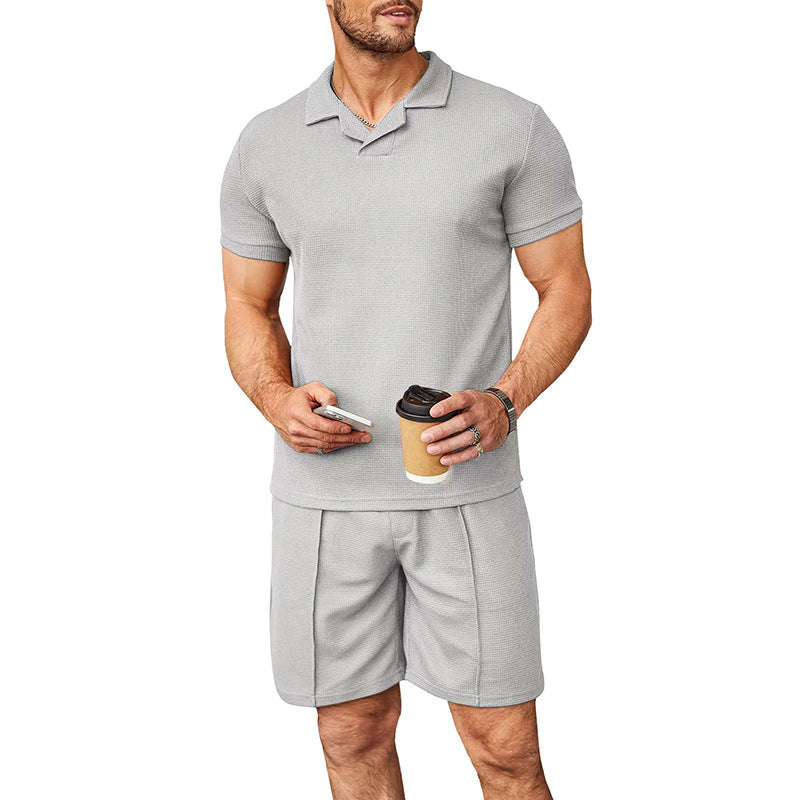 Herren Polo-Shirt und Shorts-Set aus atmungsaktivem Material mit feiner Struktur Shopnory