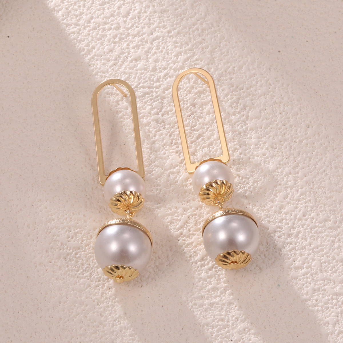 Damen Ohrhänger mit elegantem Perlen-Design Shop Nory
