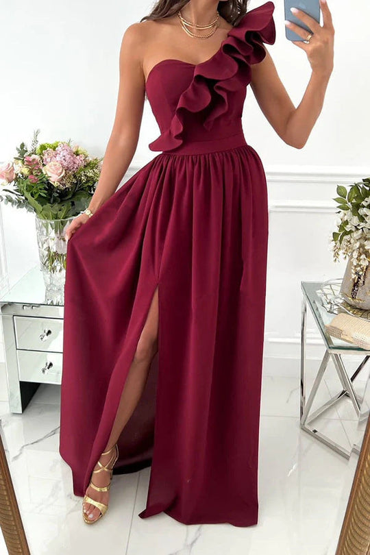 Damen Maxikleid mit asymmetrischem Schnitt und voluminösem Rüschendetail