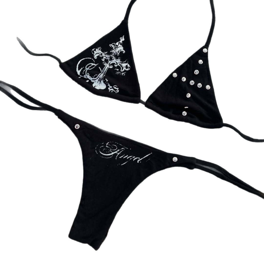 Damen Bikini-Set mit ausgefallenen Details und einzigartigen Akzenten
