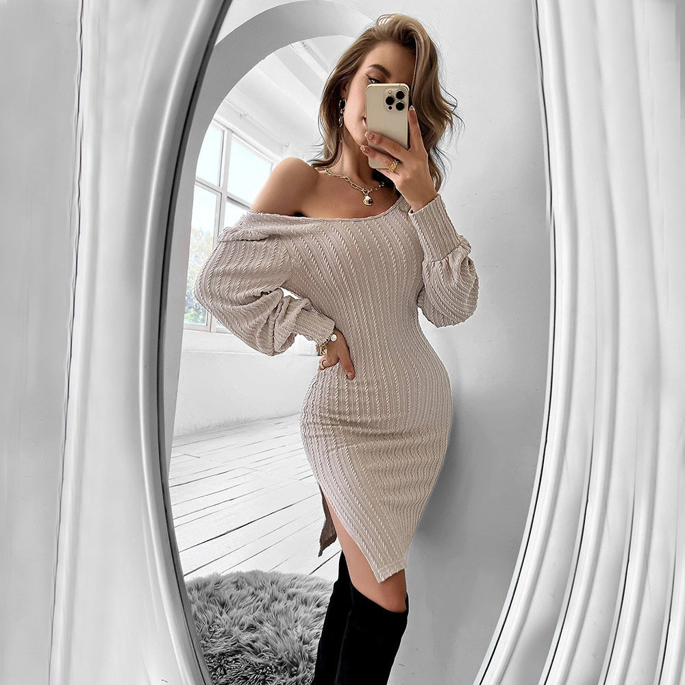 Damen figurbetontes Strickkleid mit tiefem Spitzenausschnitt am Rücken und voluminösen Ballonärmeln Shop Nory