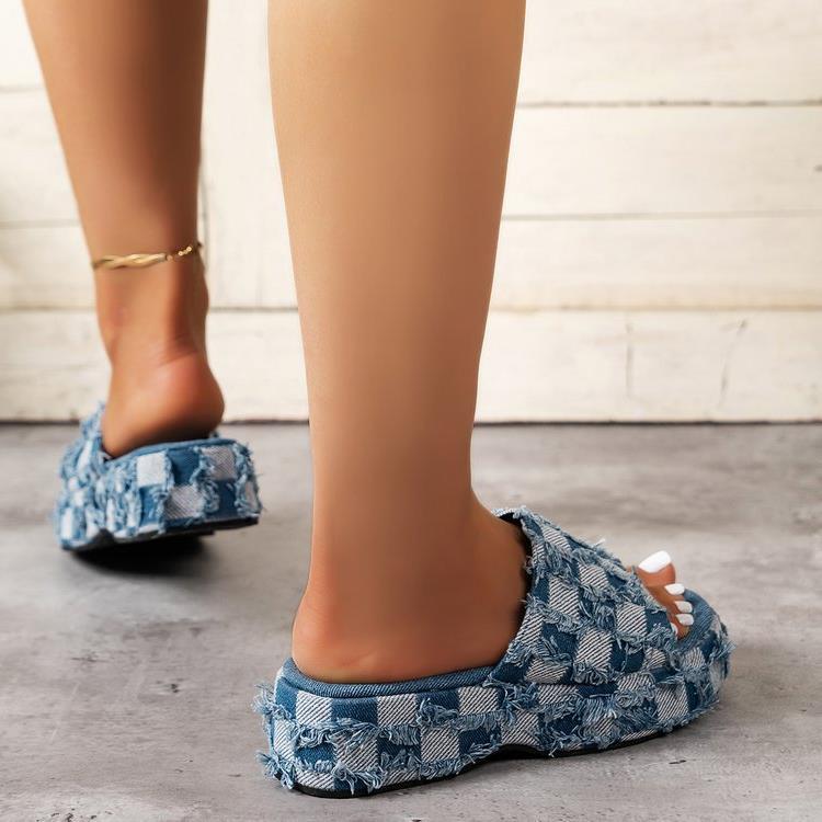 Damen trendige Clogs im modernen Karomuster