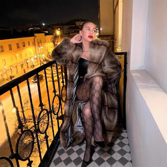 Damen Luxuriöser Oversize-Kunstpelzmantel mit Kapuze und satiniertem Futter Shop Nory
