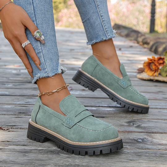 Damen robuste Loafer mit markanter Profilsohle, weichem Veloursoptik-Obermaterial und gepolstertem Komfortfußbett Shop Nory