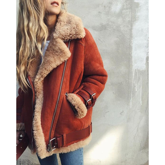 Damen Kurzjacke im Fliegerstil mit abgesetztem Fellkragen und verstellbaren Schnallen Shop Nory