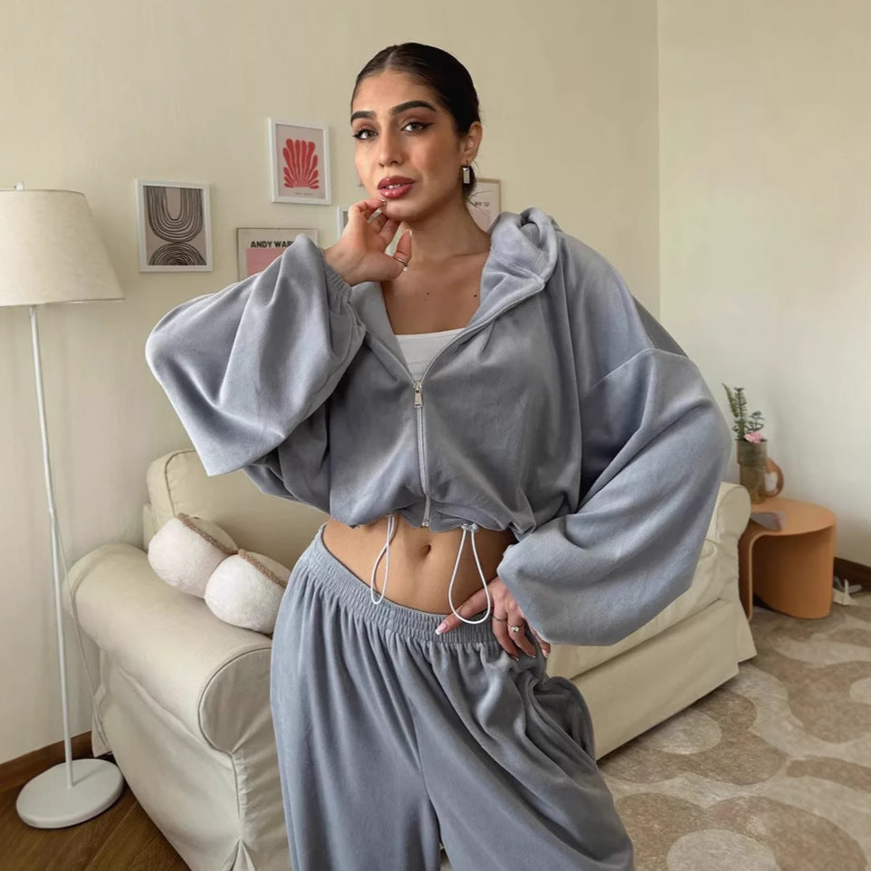 Damen kurzes Kapuzenzipper-Lounge-Set mit oversized Ärmeln und weitem Jogginghose-Schnitt Shop Nory