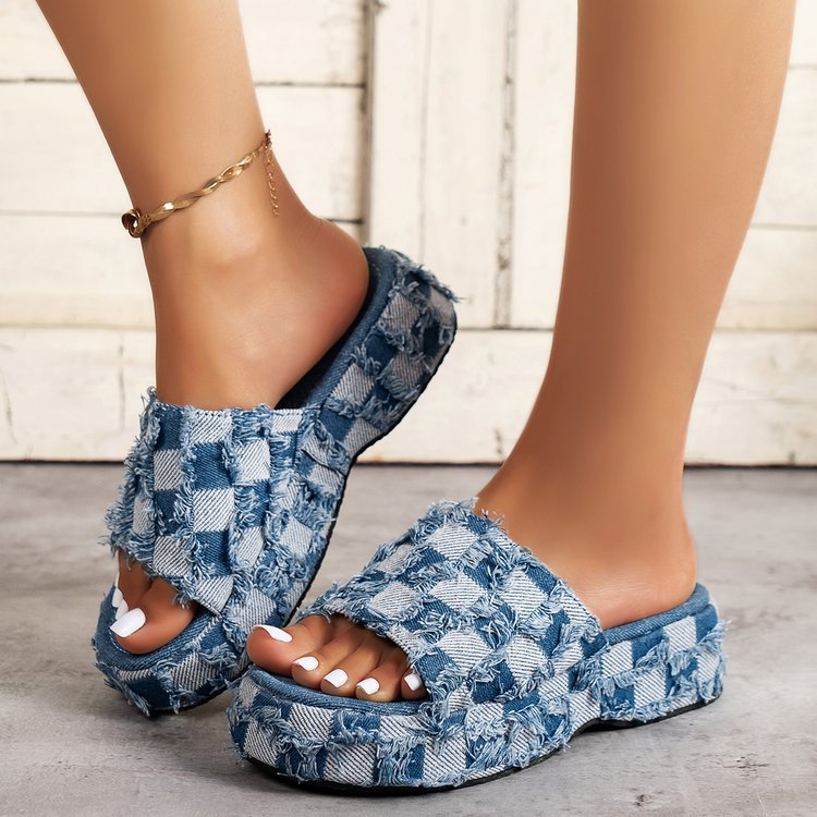 Damen trendige Clogs im modernen Karomuster