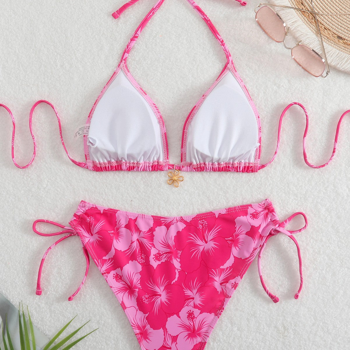Damen Triangel-Bikini mit verspielten Floral-Details