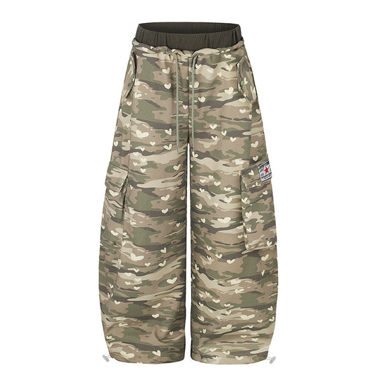 Damen Weite Cargo-Hose mit Herzen-Camouflage, Tunnelzugbund und großzügigen Taschen Shop Nory