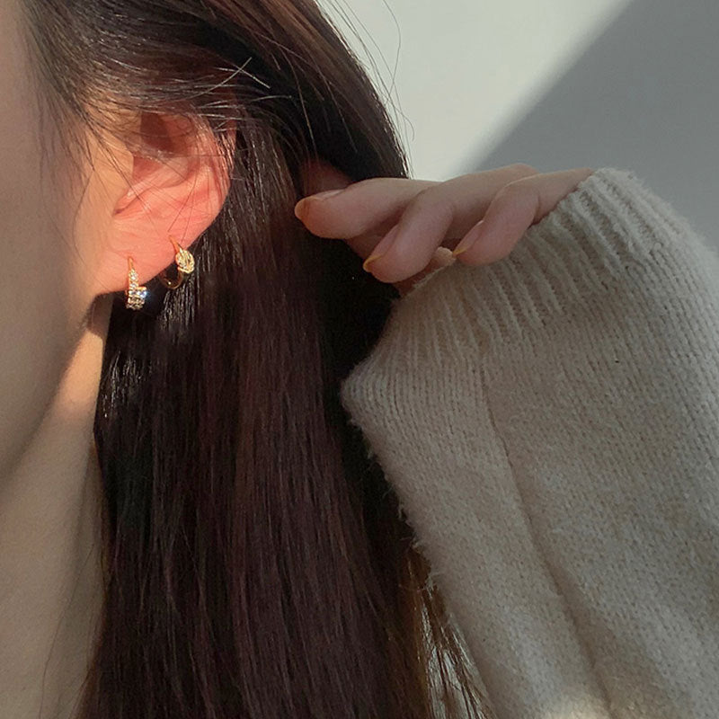 Damen Ohrringe mit funkelndem Zirkonia-Design Shop Nory