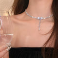 Damen Choker mit funkelnden Zirkonia und elegantem Anhänger Shop Nory