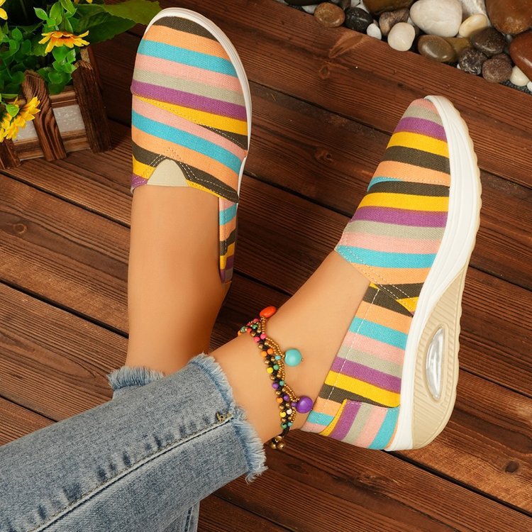 Damen Leichte Slip-On Sneakers mit Keilabsatz und gepolsterter Komfortsohle Shop Nory