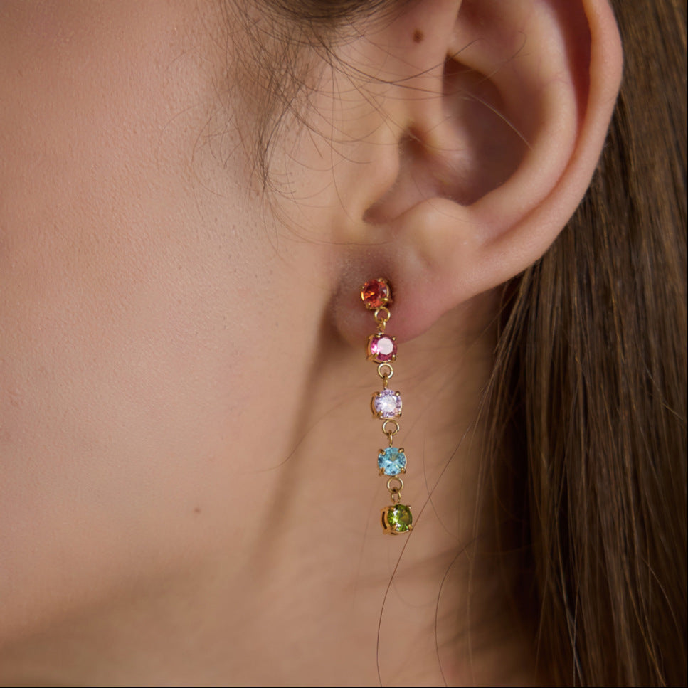 Damen Ohrhänger mit bunten Zirkonia-Steinen aus hypoallergenem Edelstahl Shop Nory