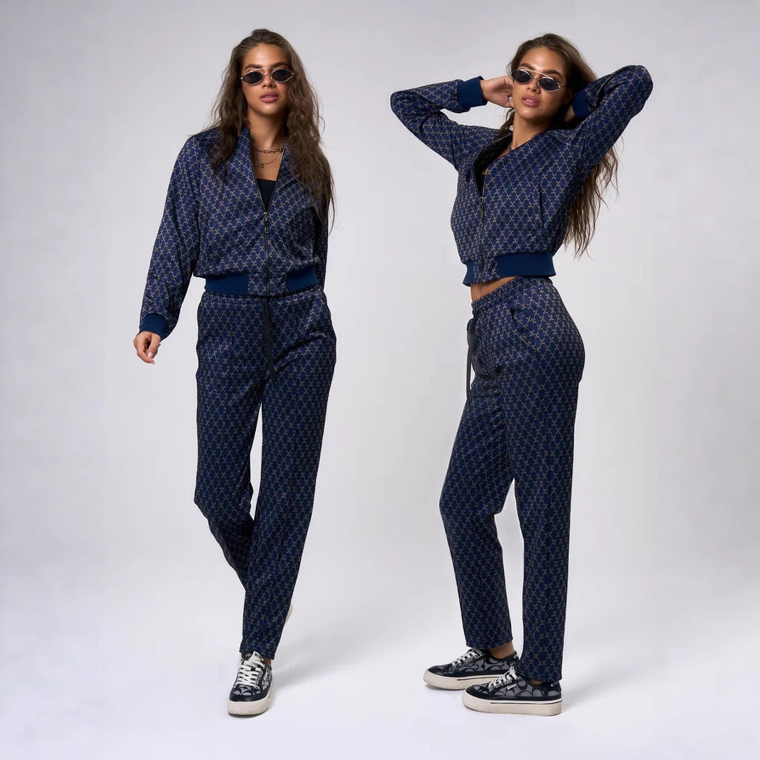 Damen jacquard Lounge-Set mit kurzer Bomberjacke und hochgeschnittener Kordelzug-Hose Shop Nory