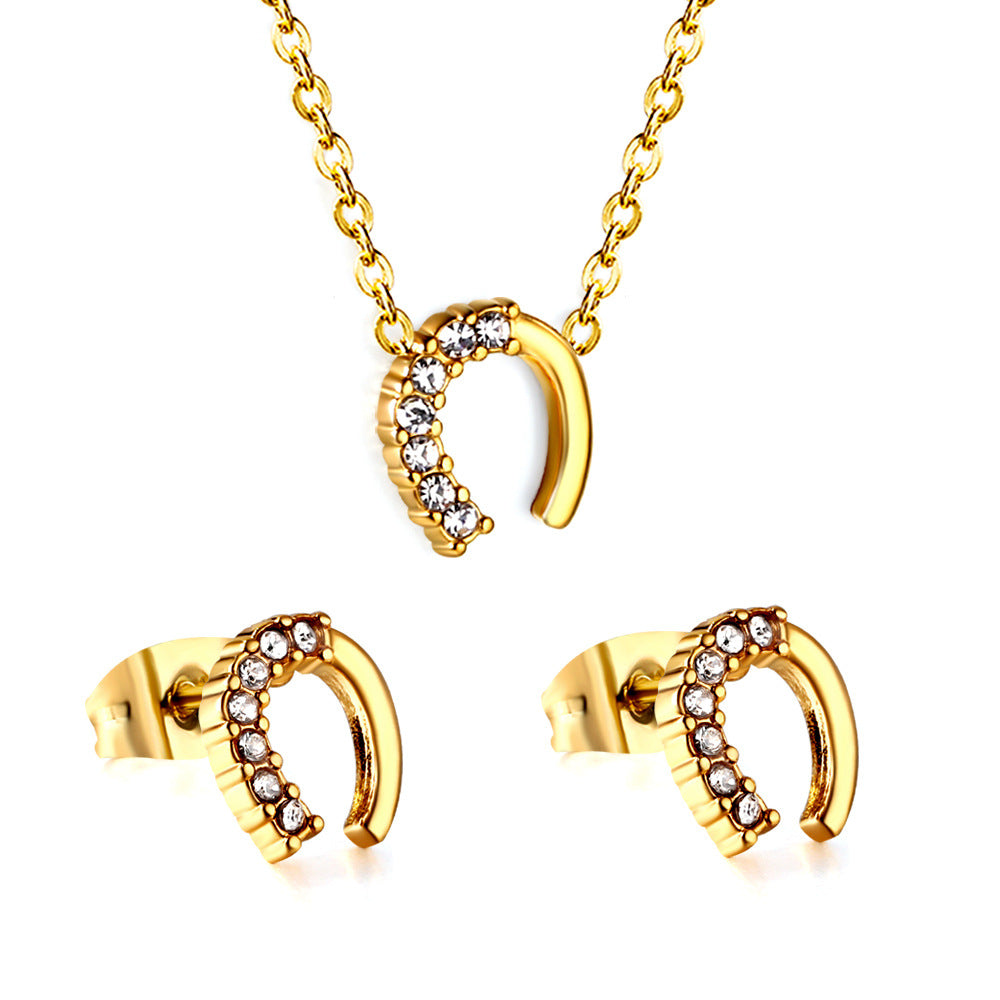 Damen Schmuckset mit funkelndem Hufeisen-Anhänger und passenden Ohrsteckern Shop Nory