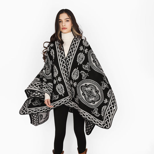 Damen Oversize-Cape mit ornamentalem Jacquard und asymmetrischem Zipfelsaum Shop Nory