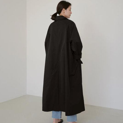 Damen Langer Baumwollmix‑Swingcoat im Oversize‑Look mit überschnittener Schulter und aufgesetzten Taschen Shop Nory